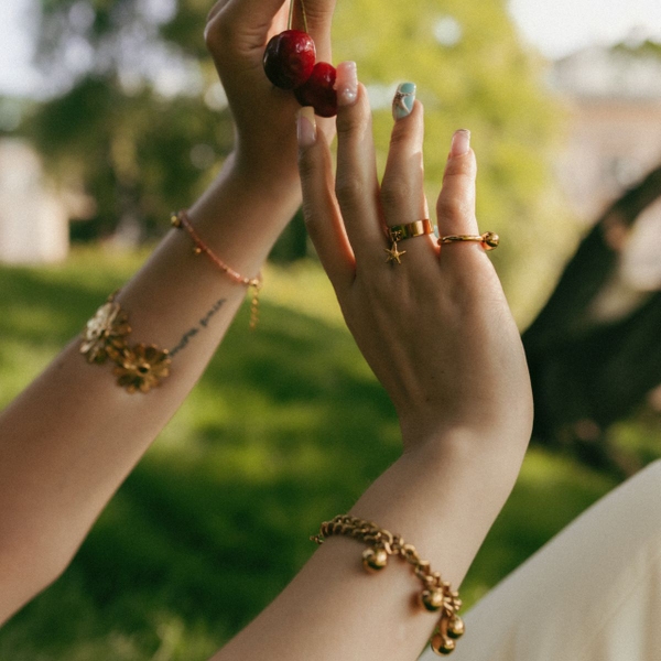 Picky Pica Juicy Golden Beads karkötő